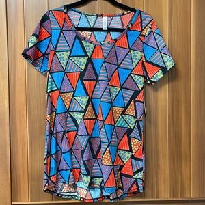 LuLaRoe New Multicolored Geometric Classic T Shirt Medium NWT